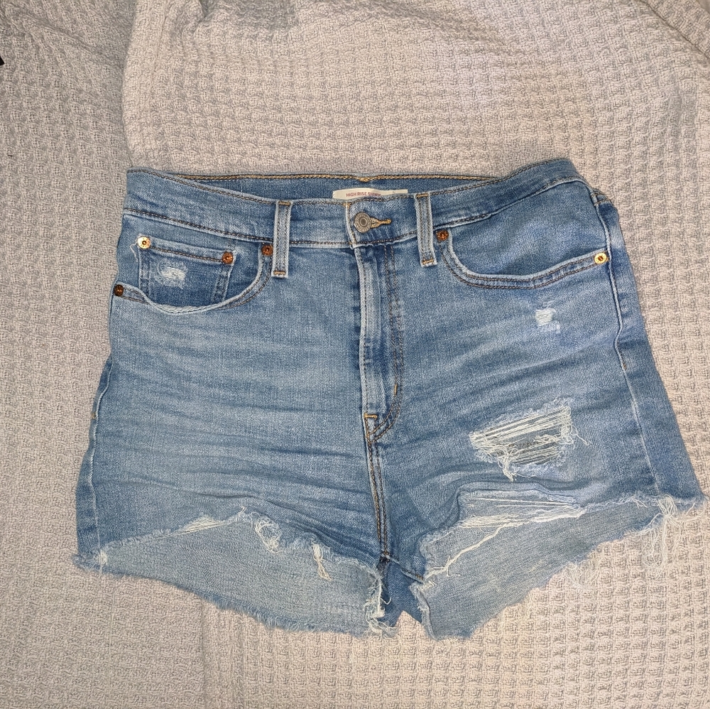 Levi jean shorts